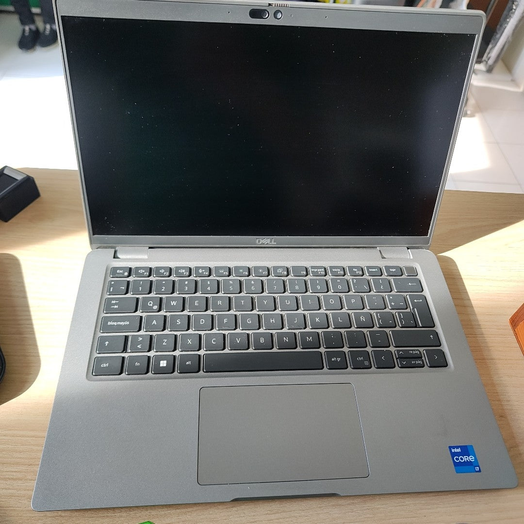 LAPTOP DELL LATITUDE 5440 (2023) 256 GB SSD 16 GB RAM (SEMINUEVO)