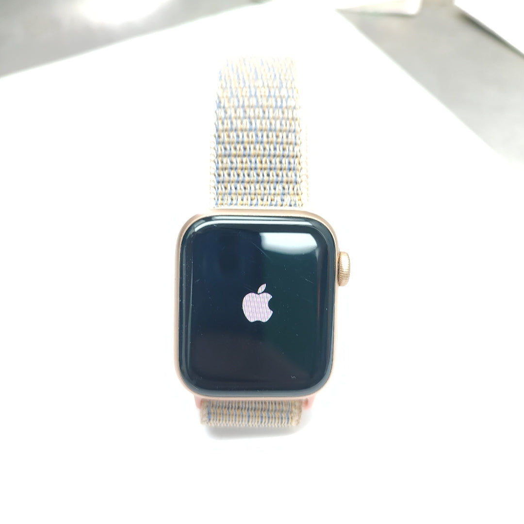 SMARTWATCH APPLE SE ALUMINIO A2351 40 MM GPS (SEMINUEVO)