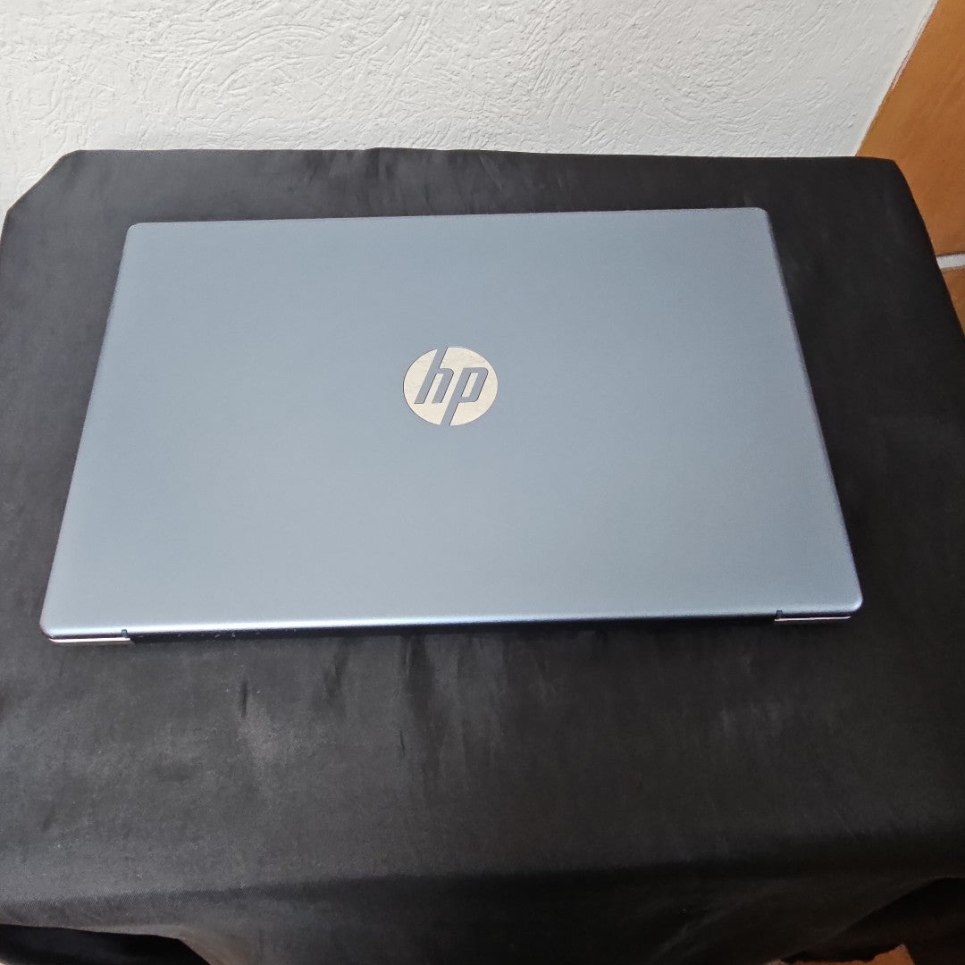 LAPTOP HP 14-EM0001LA (2023) 256 GB SSD 8 GB RAM (SEMINUEVO)