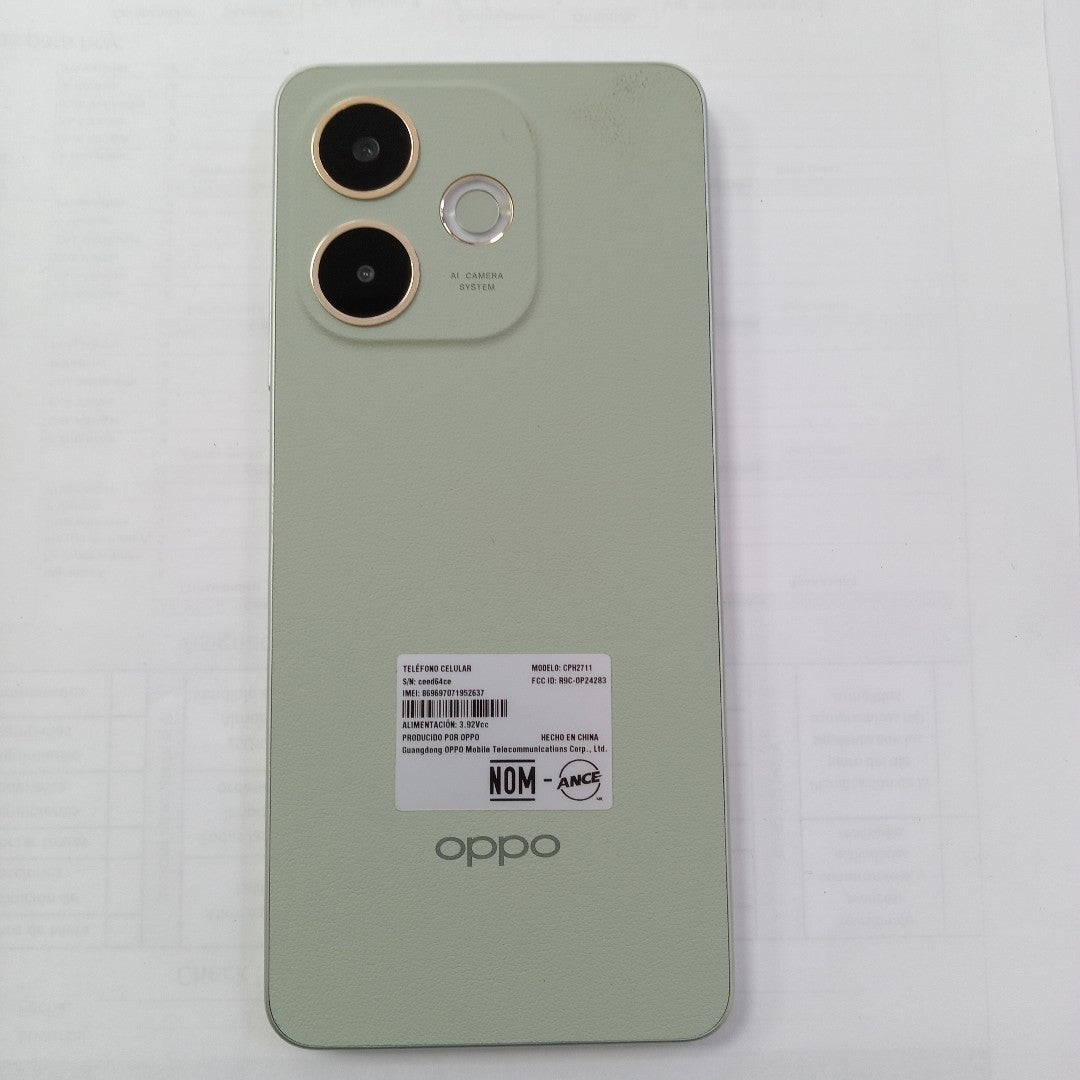 CELULAR OPPO  A5 PRO CPH2711 (2025) 256 GB 8 GB RAM (SEMINUEVO)