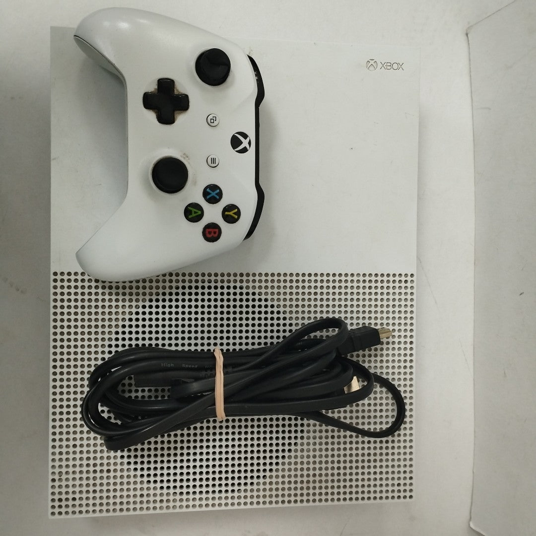 CONSOLA DE VIDEOJUEGO MICROSOFT XBOX ONE S 1 TB (SEMINUEVO)