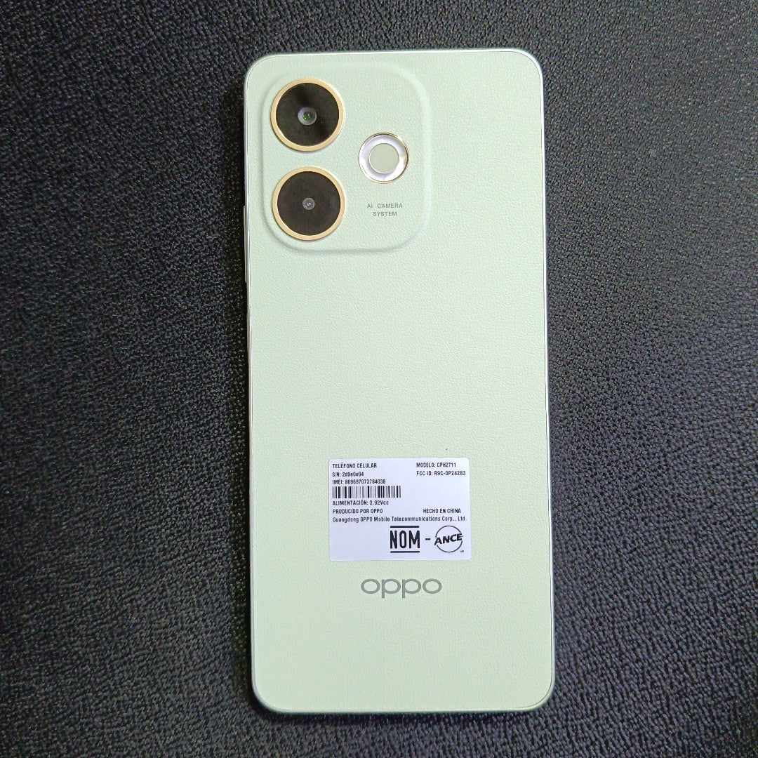 CELULAR OPPO  A5 PRO CPH2711 (2025) 256 GB 8 GB RAM (SEMINUEVO)