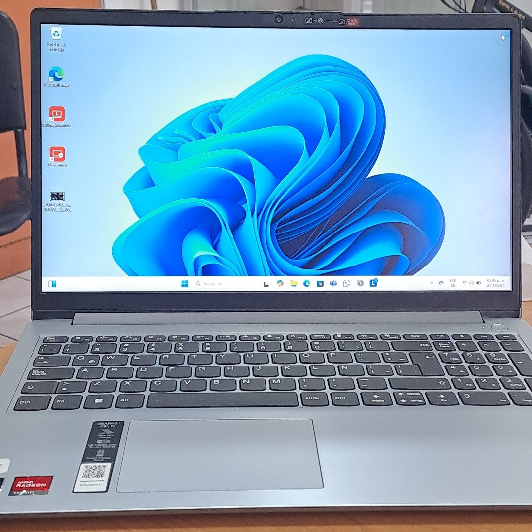 LAPTOP LENOVO IDEAPAD 1 15AMN7 (2023) 256 GB SSD 8 GB RAM (SEMINUEVO)