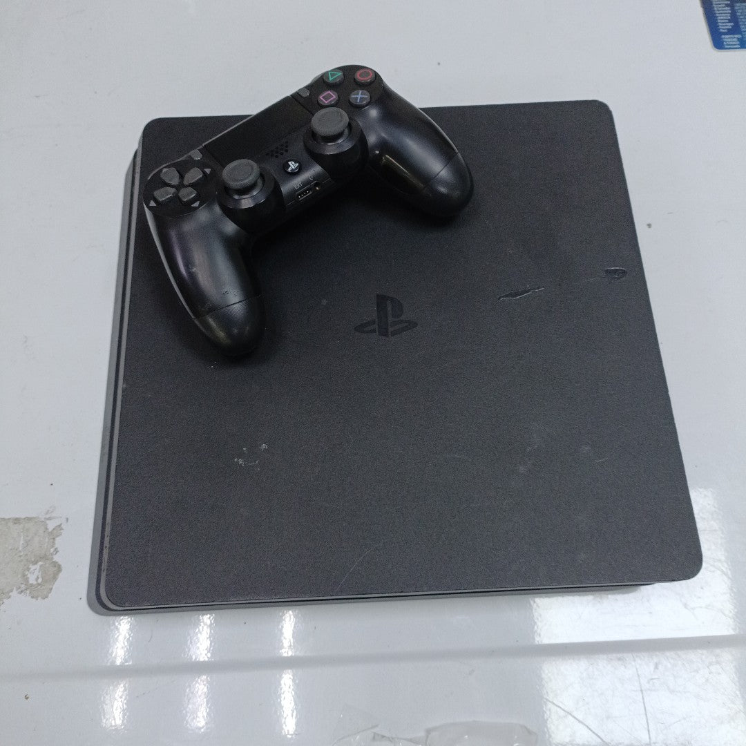 CONSOLA DE VIDEOJUEGO SONY PS4 SLIM 1 TB (SEMINUEVO)