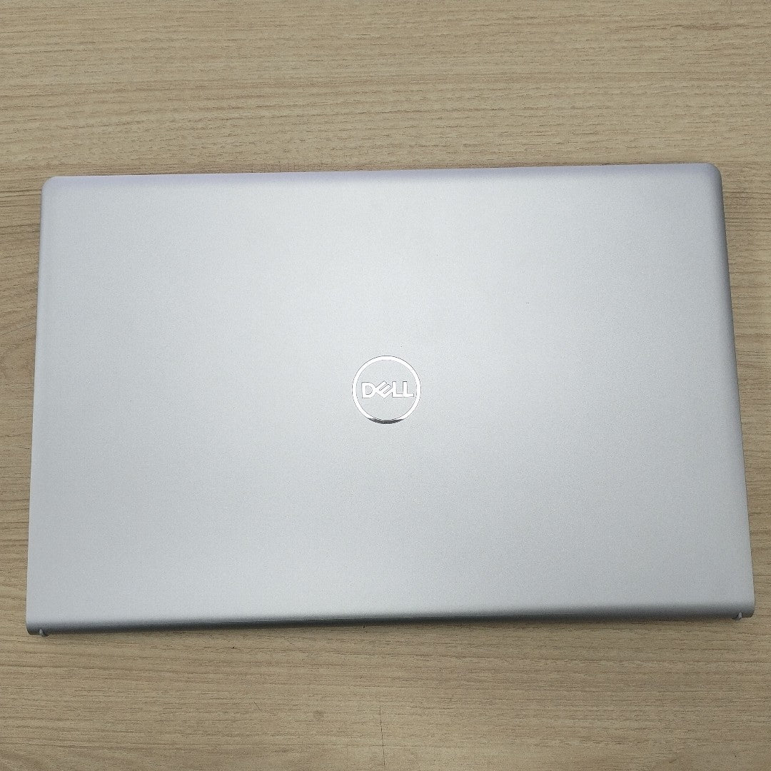 LAPTOP DELL INSPIRON 15 3520 (2024) 512 GB SSD 16 GB RAM (SEMINUEVO)
