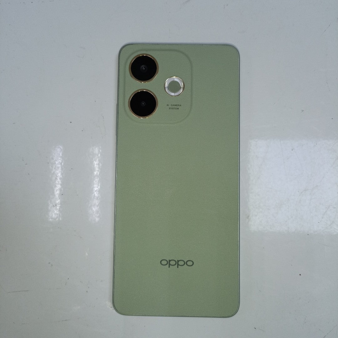 CELULAR OPPO  A5 PRO CPH2711 (2025) 256 GB 8 GB RAM (SEMINUEVO)