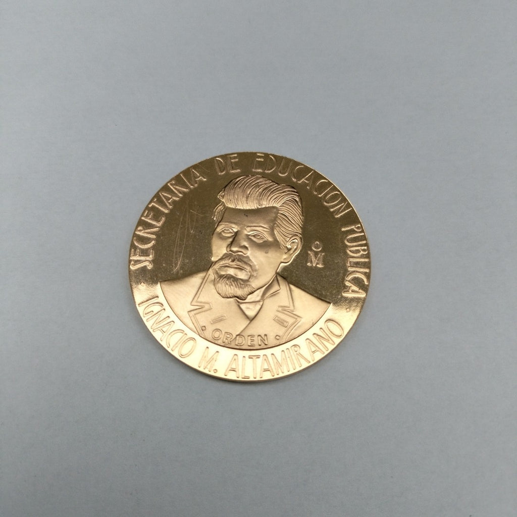 MEDALLA CONMEMORATIVA ORO 21 K 42,00 GRMS (SEMINUEVO)