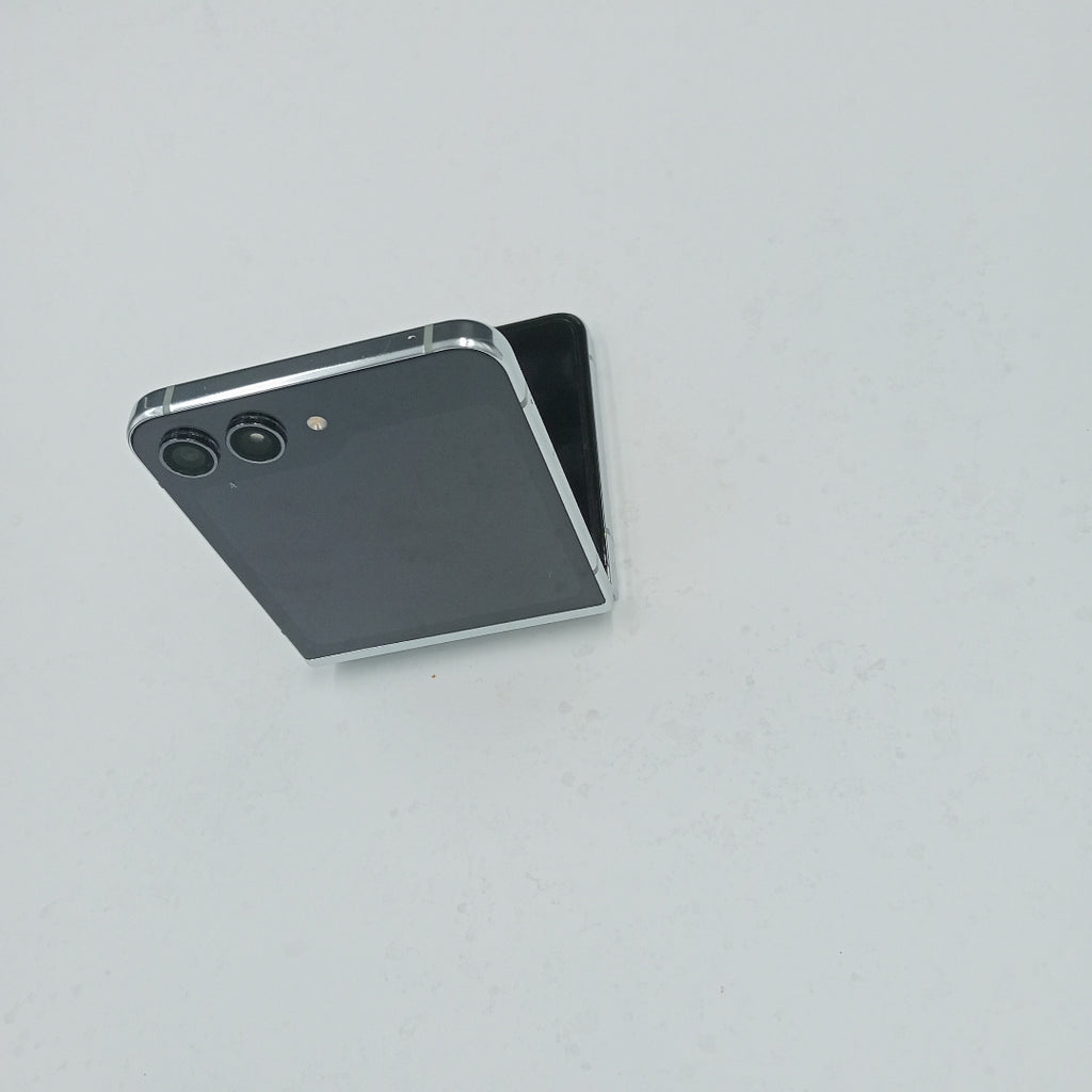 CELULAR SAMSUNG GALAXY Z FLIP 5 SM-F731B (2023) 512 GB 8 GB RAM