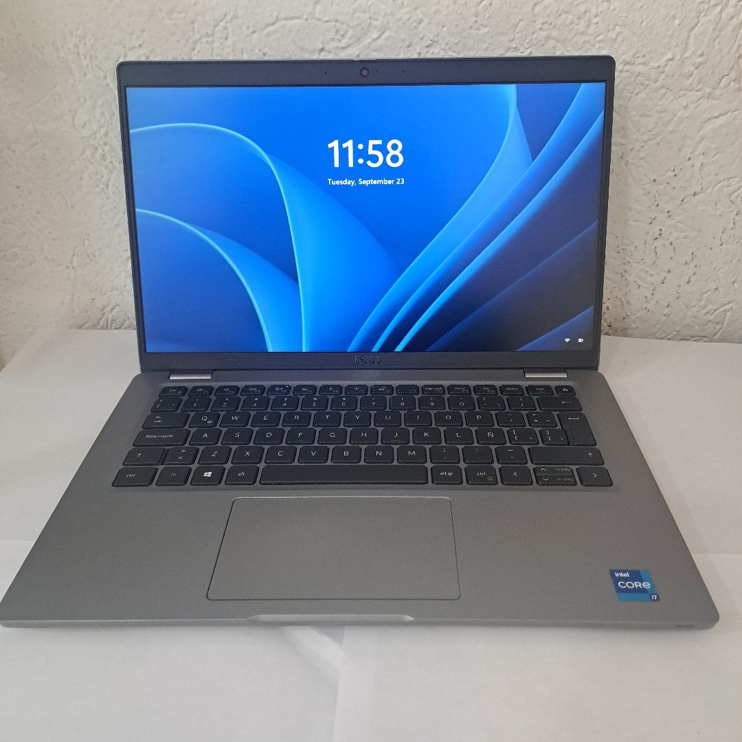 LAPTOP DELL LATITUDE 5420 (2022) 512 GB SSD 16 GB RAM (SEMINUEVO)