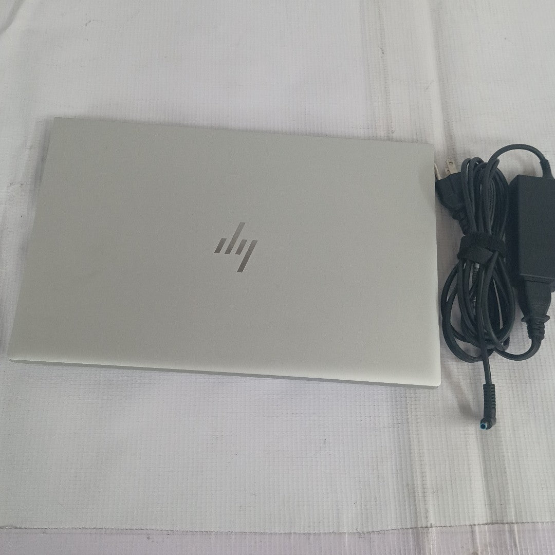 LAPTOP HP ELITEBOOK 840 G8 (2022) 512 GB SSD 16 GB RAM (SEMINUEVO)