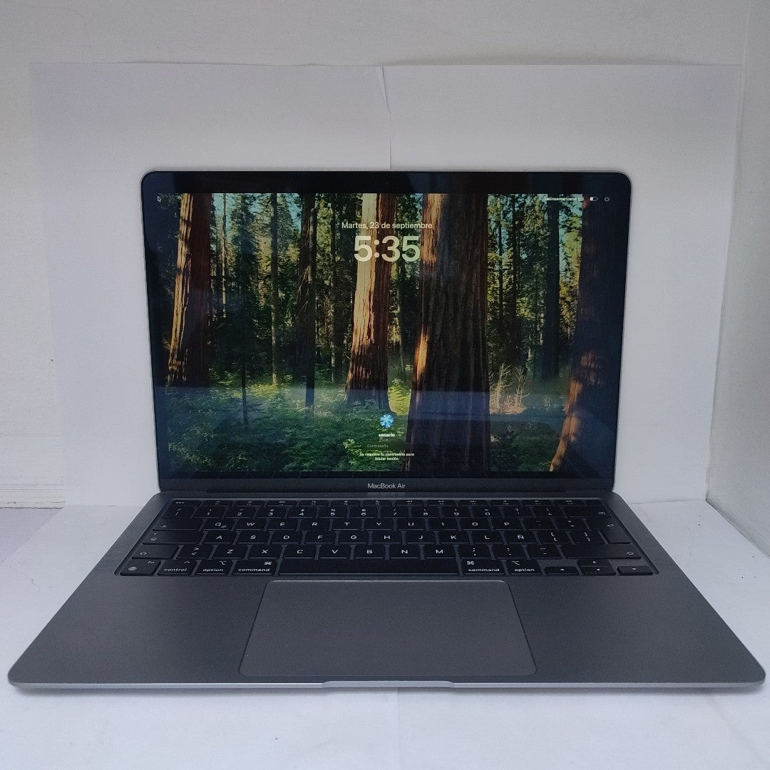 LAPTOP APPLE MACBOOK AIR 13" 2020 3.2 A2337 256 GB SSD 8 GB RAM (SEMINUEVO)