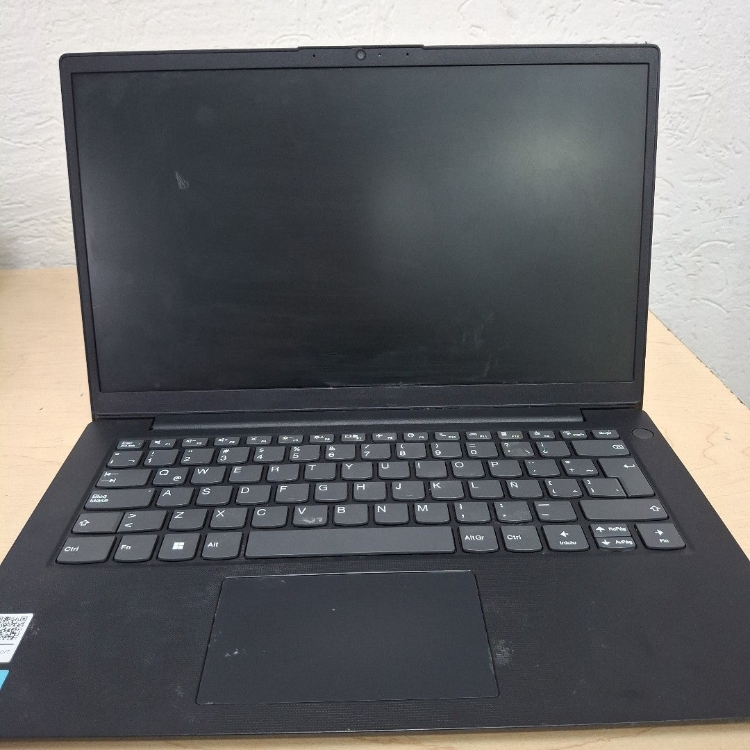 LAPTOP LENOVO V14 G2 IJL (2023) 256 GB SSD 4 GB RAM (SEMINUEVO)