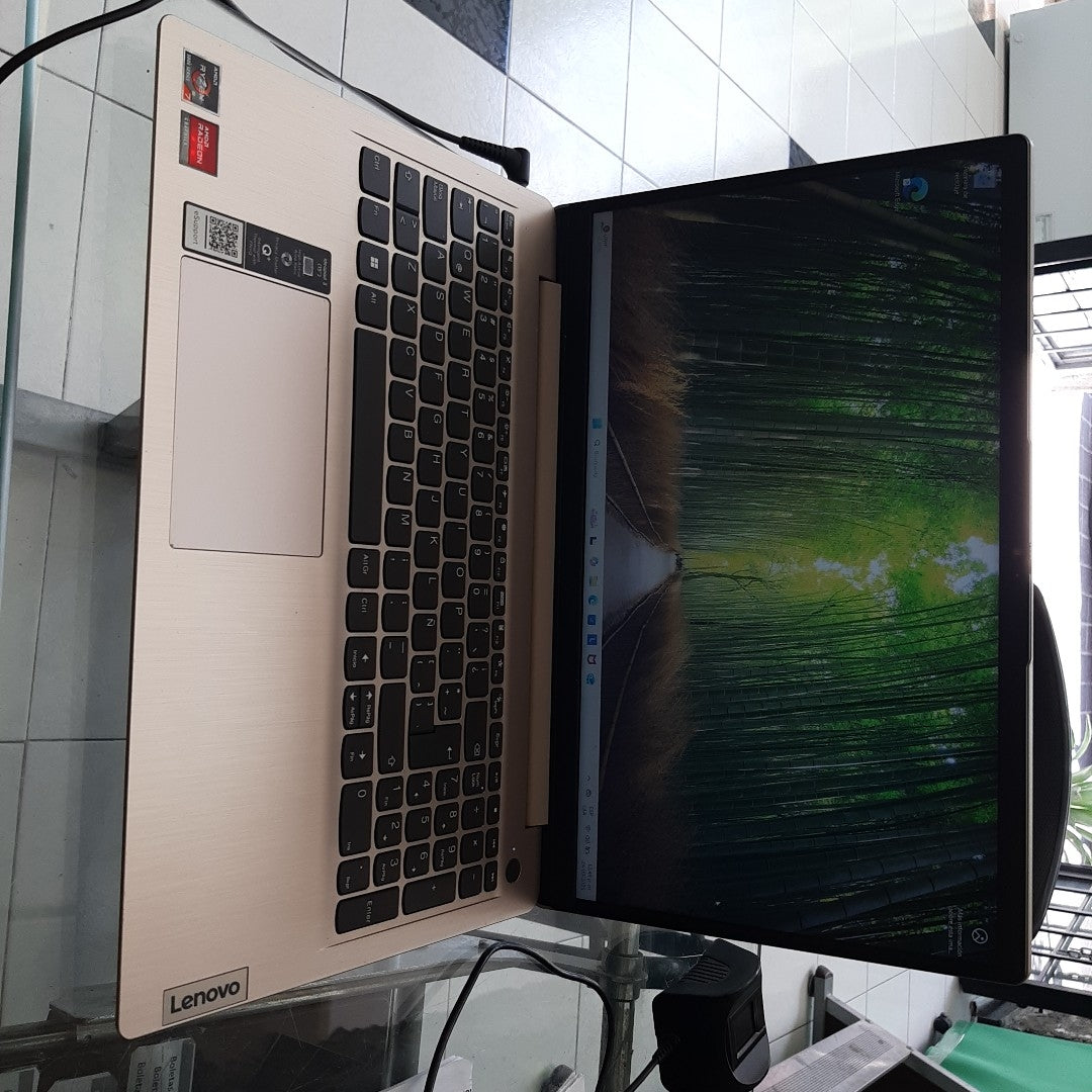LAPTOP LENOVO IDEAPAD 3 15ALC6 (2023) 512 GB SSD 16 GB RAM (SEMINUEVO)