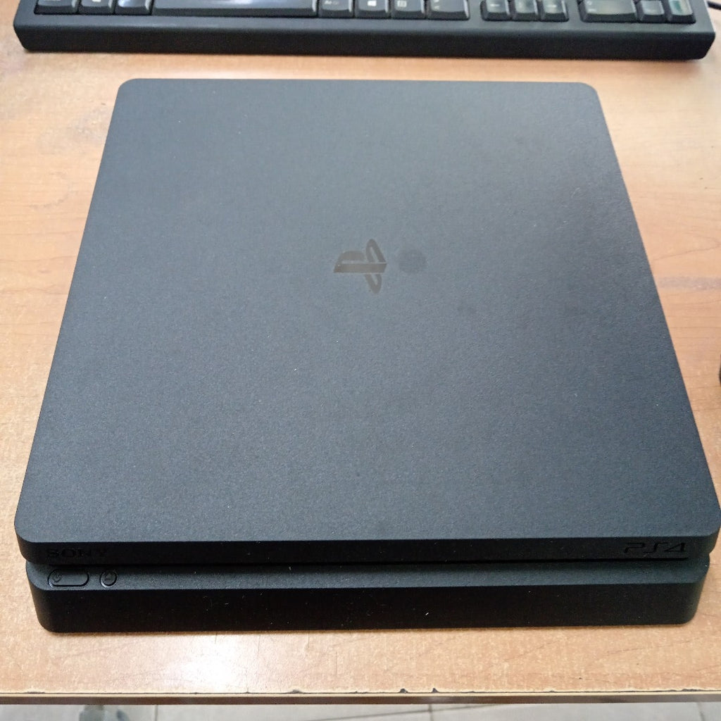 CONSOLA DE VIDEOJUEGO SONY PS4 SLIM 1 TB (SEMINUEVO)