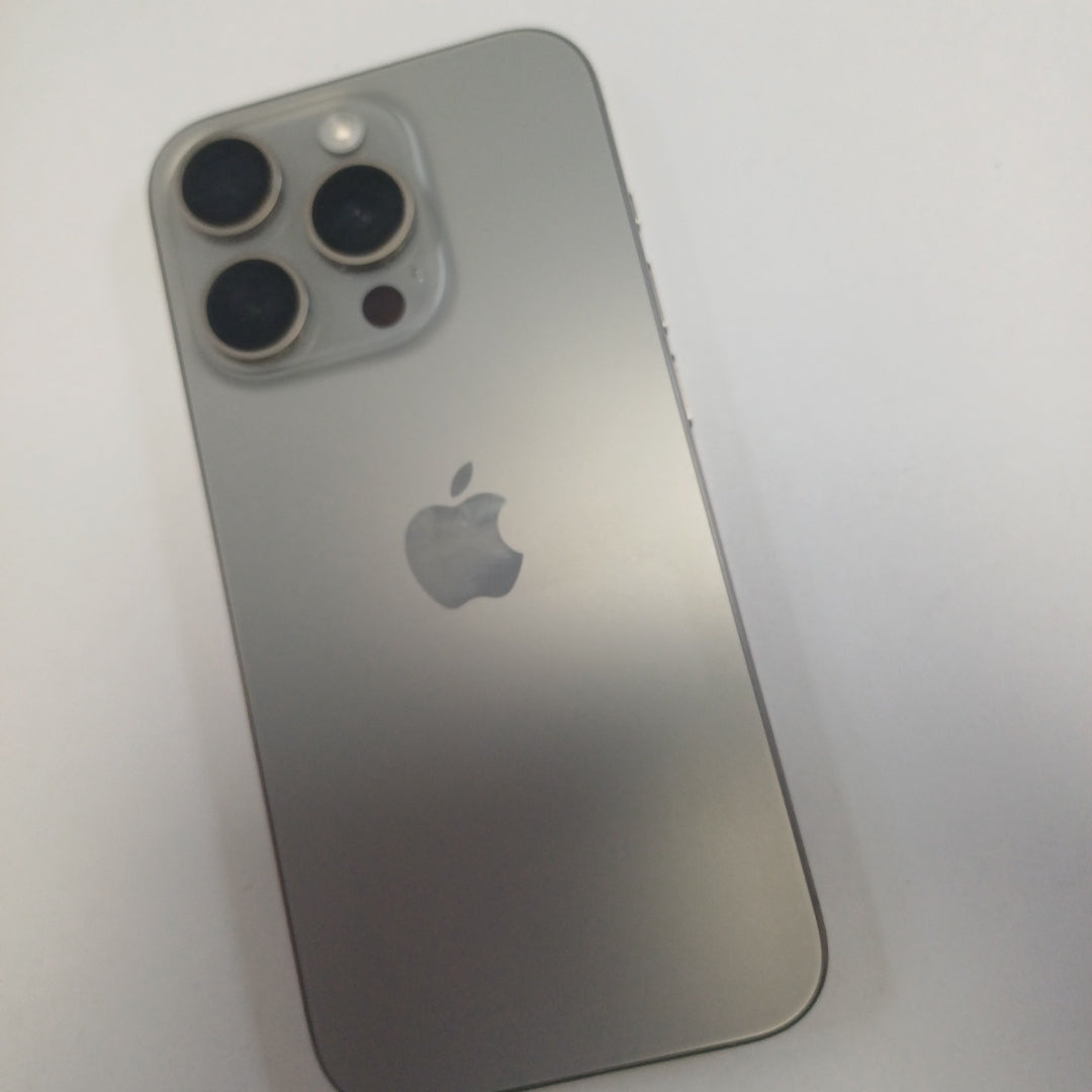 CELULAR APPLE IPHONE 15 PRO A3101 512 GB 8 GB RAM (SEMINUEVO)