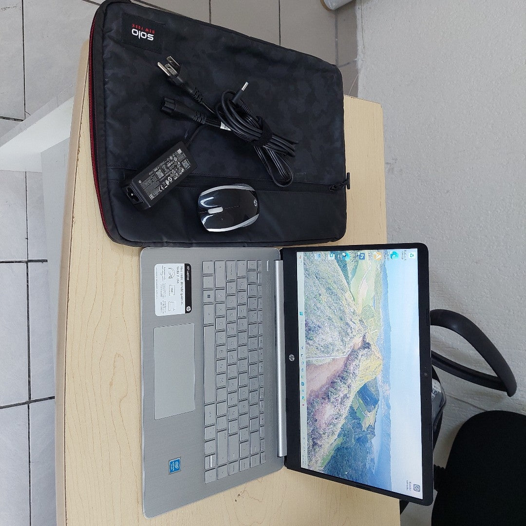 LAPTOP HP 14-DQ0505LA (2023) 256 GB SSD 8 GB RAM (SEMINUEVO)