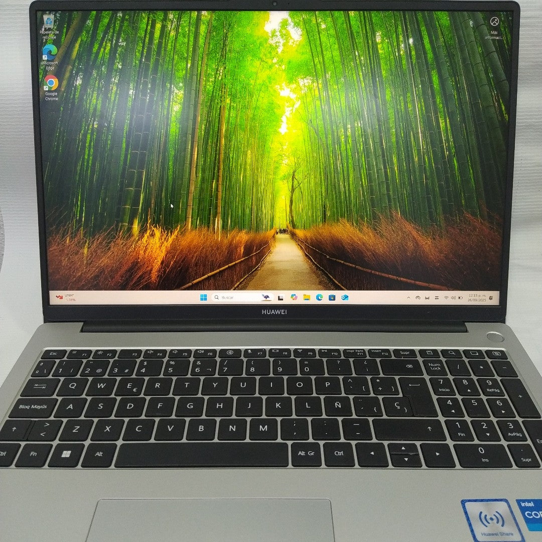 LAPTOP HUAWEI MATEBOOK D16 MCLF-X (2024) 512 GB SSD 8 GB RAM (SEMINUEVO)