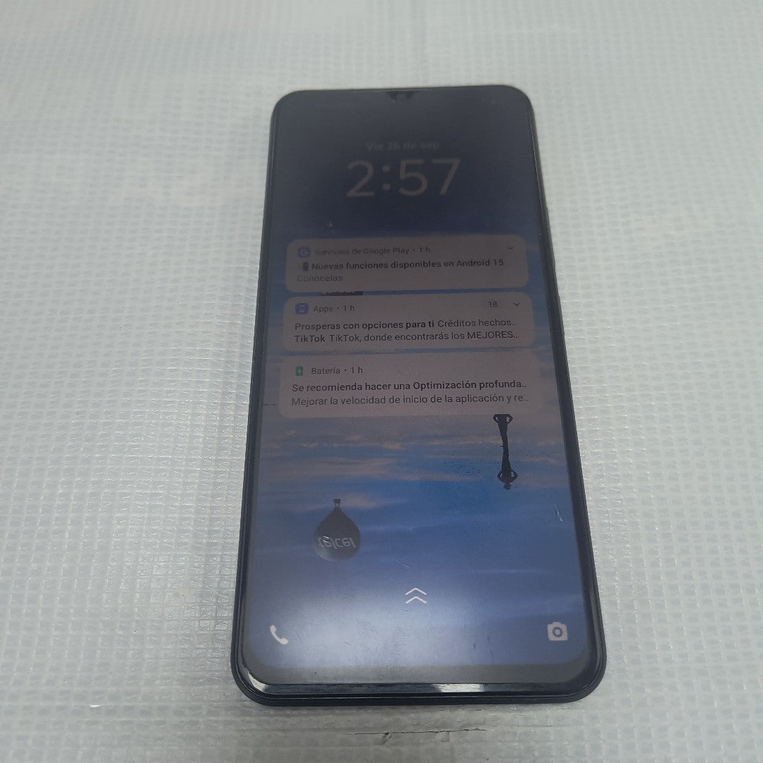 CELULAR VIVO Y03 V2332 (2024) 128 GB 4 GB RAM (SEMINUEVO)