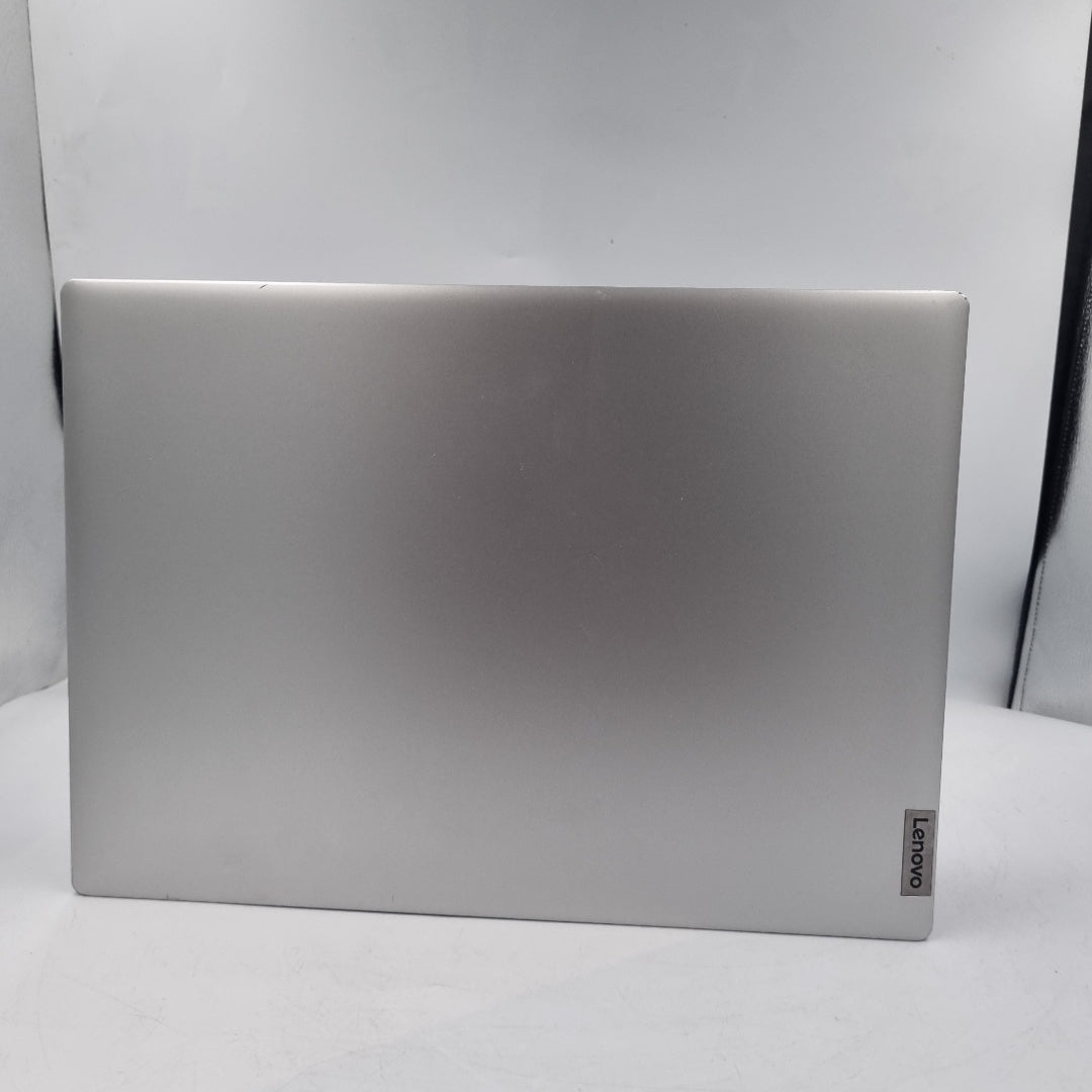 LAPTOP LENOVO IDEAPAD SLIM 3 15ABR8 (2023) 512 GB SSD 8 GB RAM (SEMINUEVO)