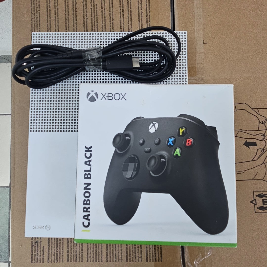 CONSOLA DE VIDEOJUEGO MICROSOFT XBOX ONE S 500 GB  (SEMINUEVO)