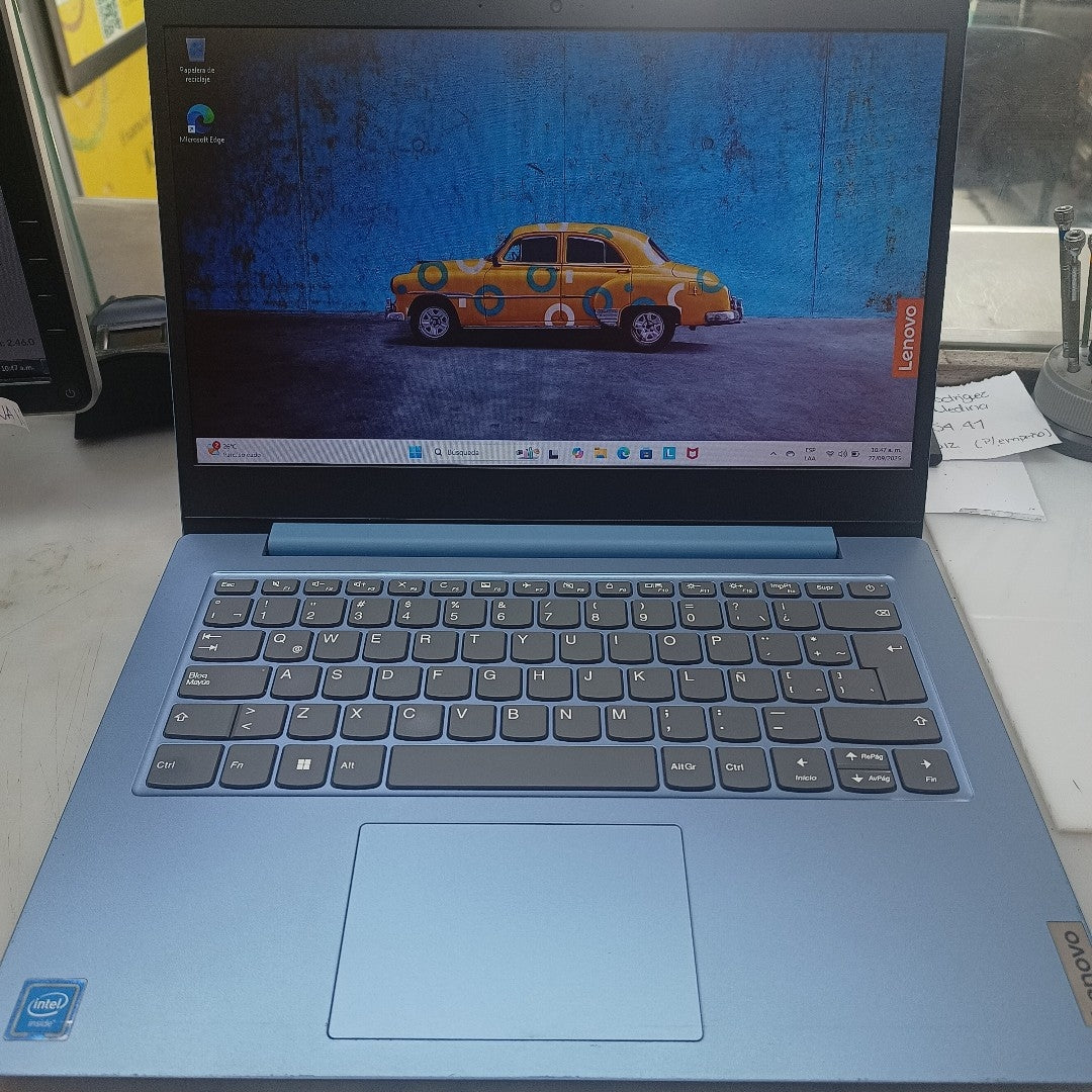 LAPTOP LENOVO IDEAPAD 1 14IGL05 (2022) 128 GB SSD 4 GB RAM (SEMINUEVO)