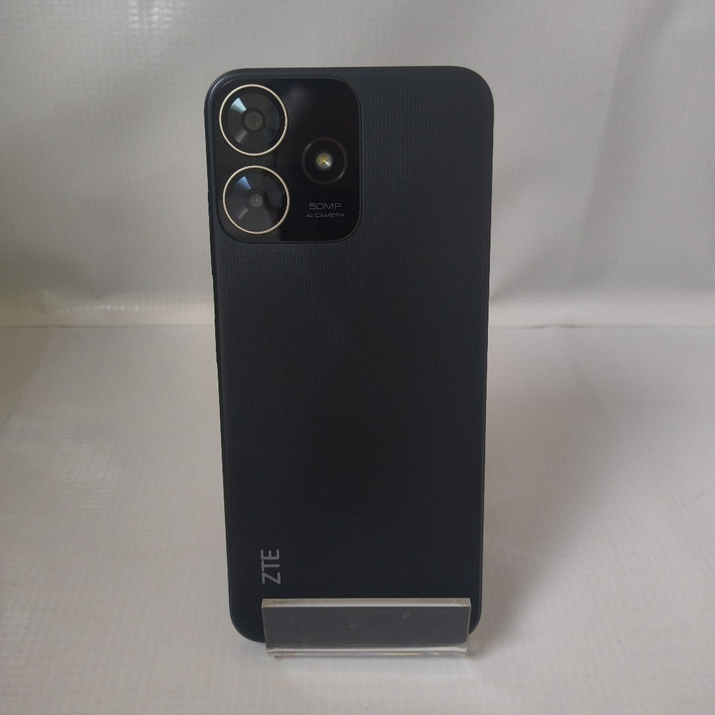 CELULAR ZTE BLADE V50 SMART 7060 128 GB 4 GB RAM (SEMINUEVO)