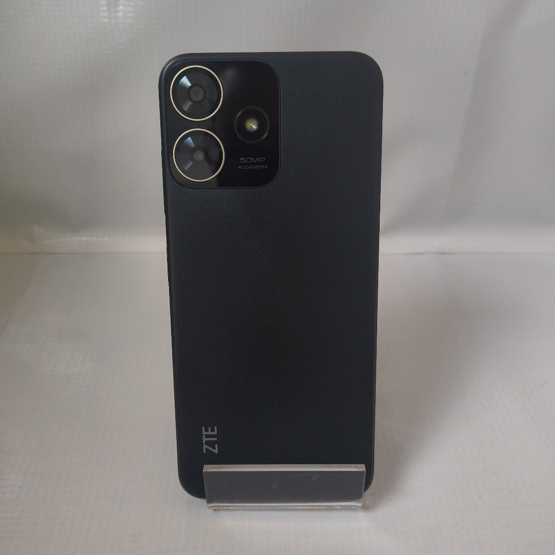 CELULAR ZTE BLADE V50 SMART 7060 128 GB 4 GB RAM (SEMINUEVO)