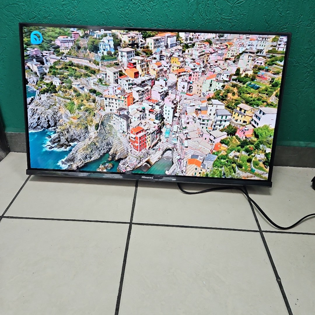 PANTALLA HISENSE 32A4KV (2024) 32" LED HD (SEMINUEVO)