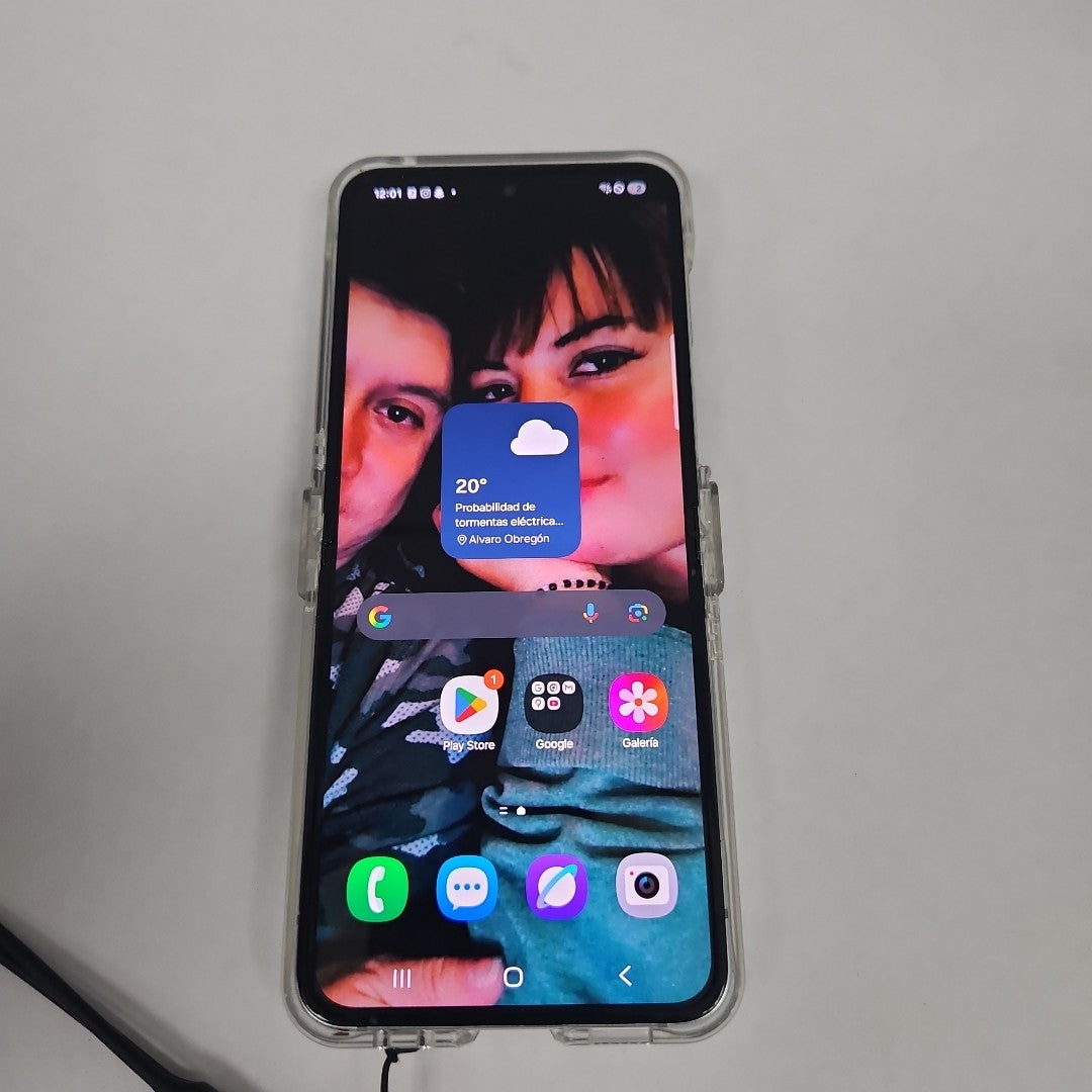 CELULAR SAMSUNG GALAXY Z FLIP 5 SM-F731N (2023) 512 GB 8 GB RAM (SEMINUEVO)