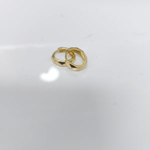 HUGGIES ORO 14K 1.4 (NUEVO)