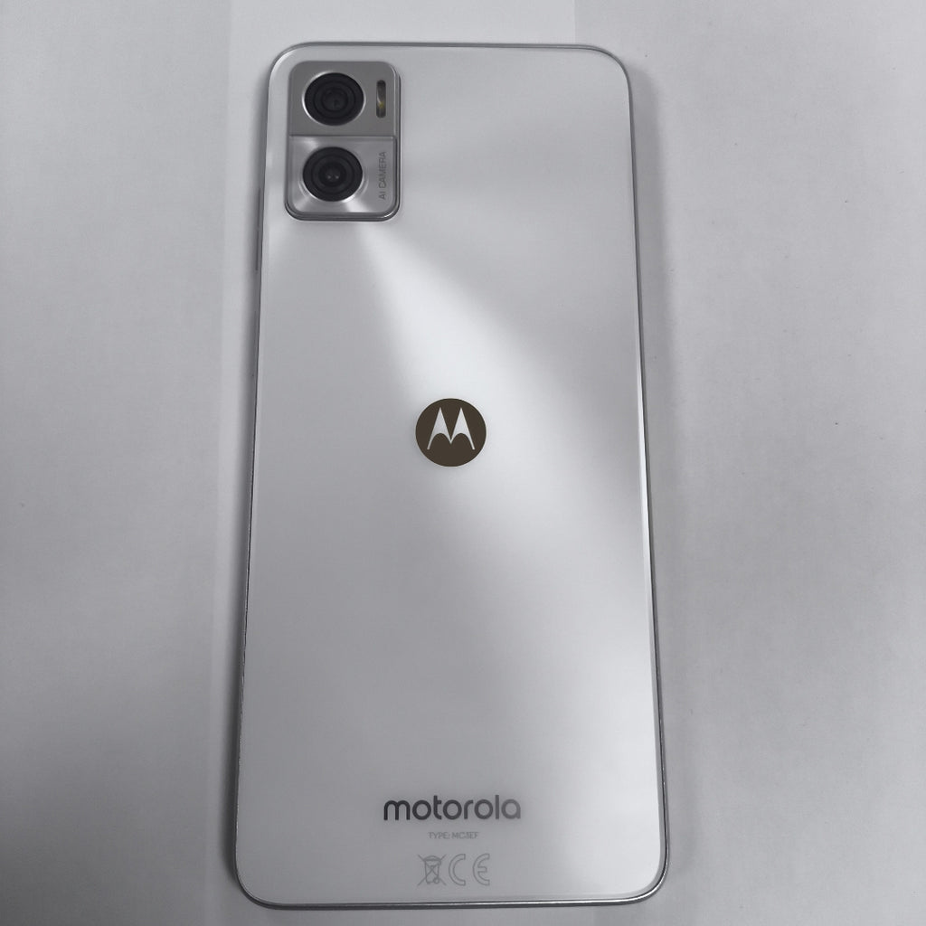 CELULAR MOTOROLA MOTO E22I XT2239-17 64 GB 2 GB RAM (SEMINUEVO)
