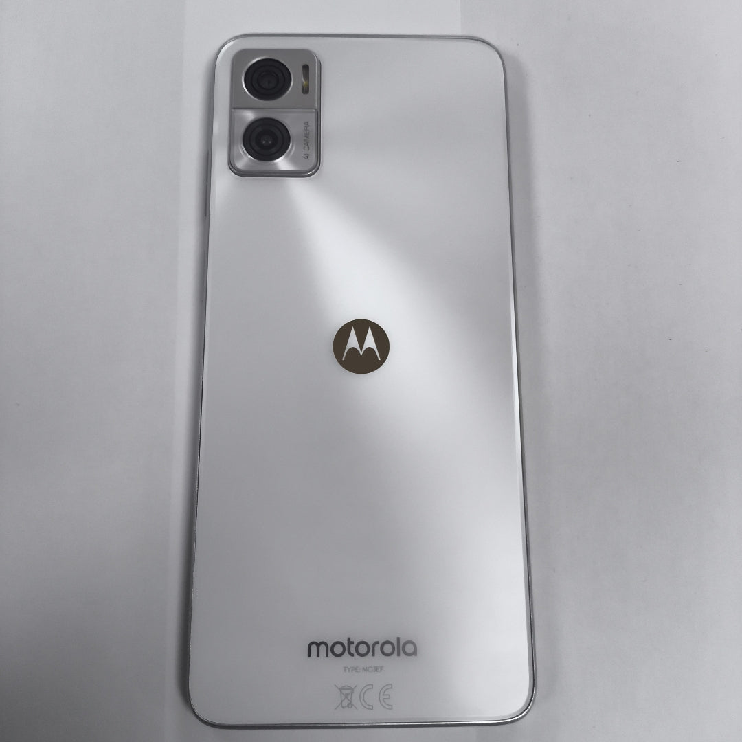 CELULAR MOTOROLA MOTO E22I XT2239-17 64 GB 2 GB RAM (SEMINUEVO)