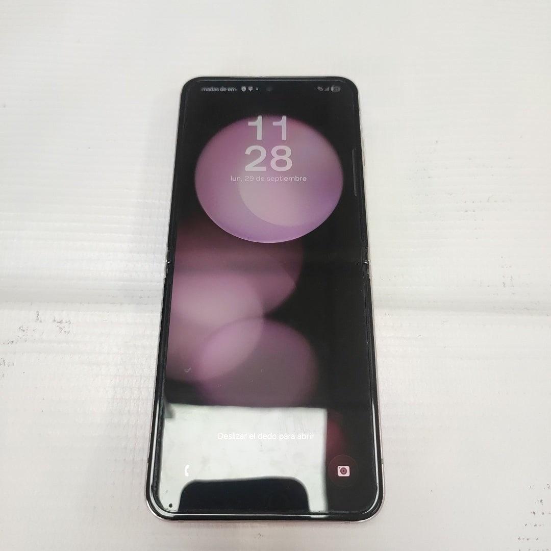 CELULAR SAMSUNG GALAXY Z FLIP 5 SM-F731B (2023) 512 GB 8 GB RAM (SEMINUEVO)