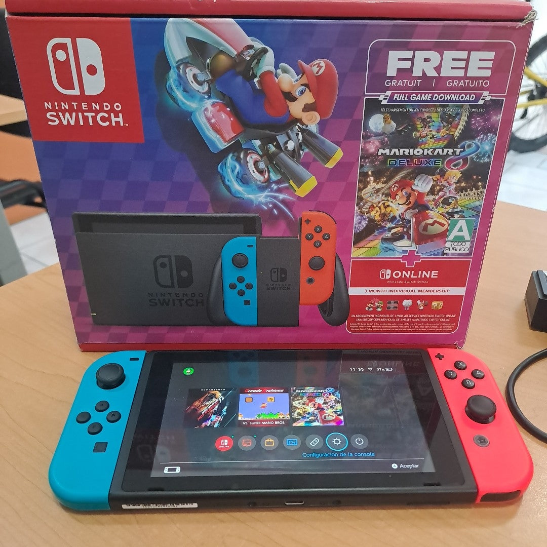 CONSOLA DE VIDEOJUEGO NINTENDO SWITCH 1.1 32 GB (SEMINUEVO)