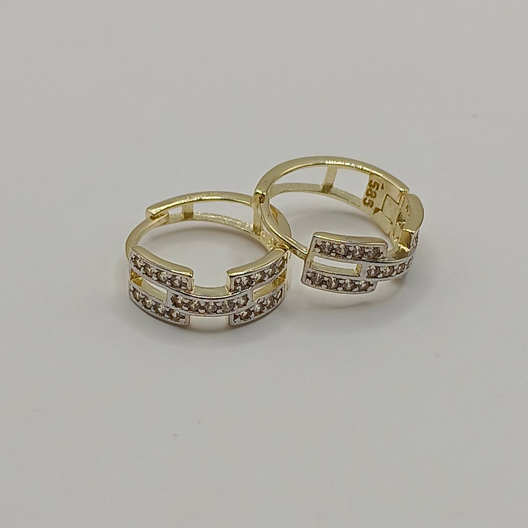 HUGGIES ORO 14K 2.3 (NUEVO)