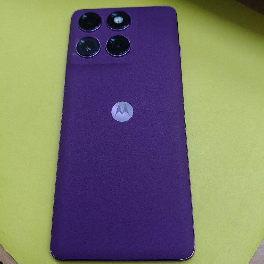 CELULAR MOTOROLA EDGE 60 PRO XT2507-1 (2025) 512 GB 12 GB RAM (SEMINUEVO)