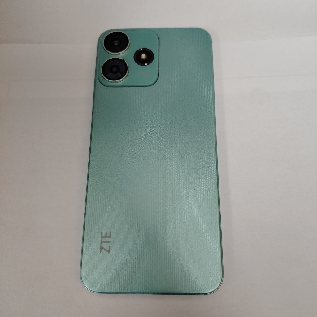 CELULAR ZTE BLADE V50 SMART 7060 128 GB 4 GB RAM (SEMINUEVO)