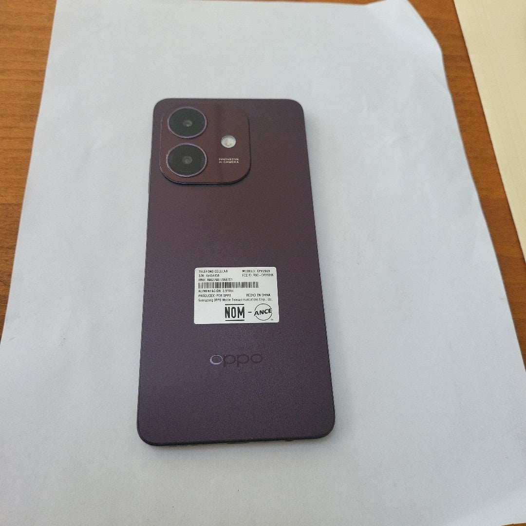 CELULAR OPPO  A40 CPH2669 (2024) 256 GB 4 GB RAM (SEMINUEVO)