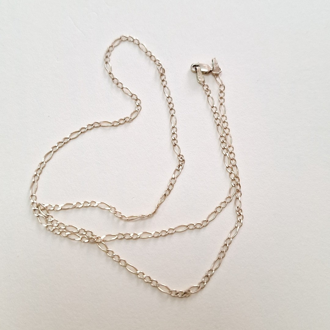 CADENA. ORO. 10 K 1.7 GRMS (SEMINUEVO)