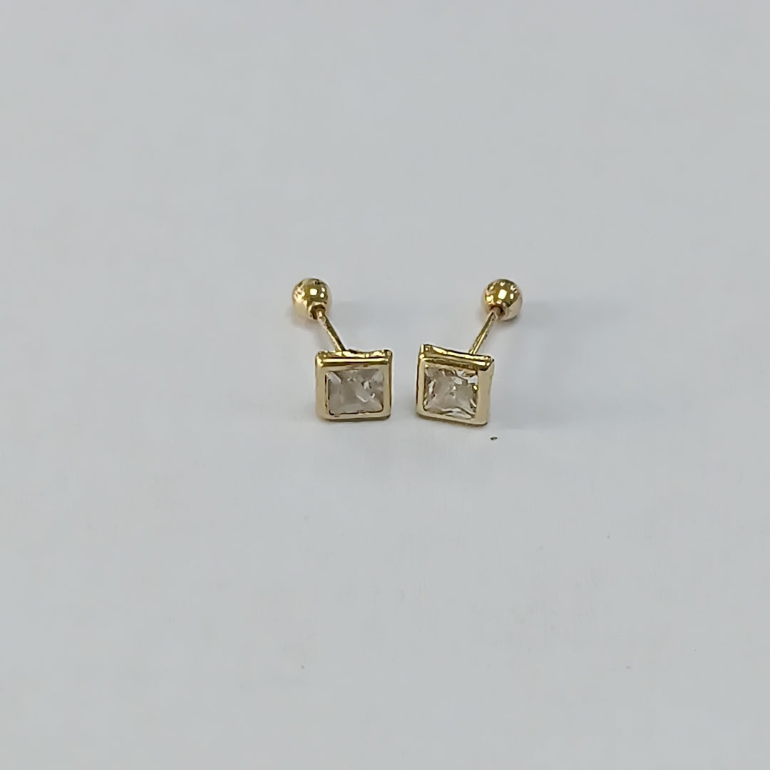 BROQUELES PAR. ORO. 14 K 0.3 GRMS (SEMINUEVO)