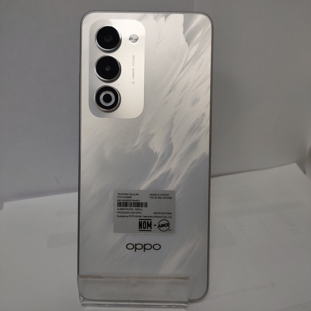 CELULAR OPPO  A5 CPH2727 (2025) 256 GB 4 GB RAM (SEMINUEVO)