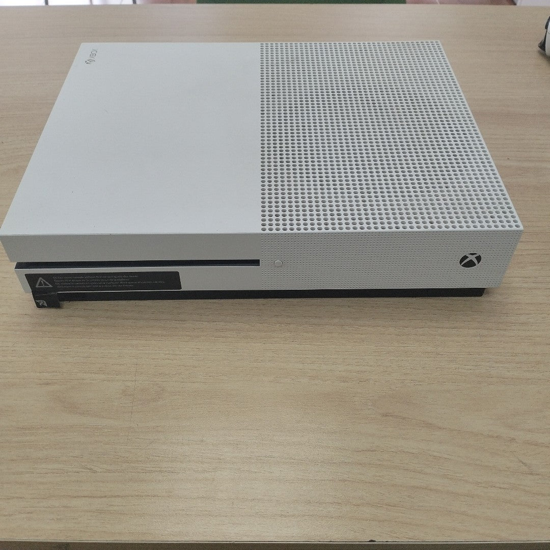 CONSOLA DE VIDEOJUEGO MICROSOFT XBOX ONE S 500 GB  (SEMINUEVO)