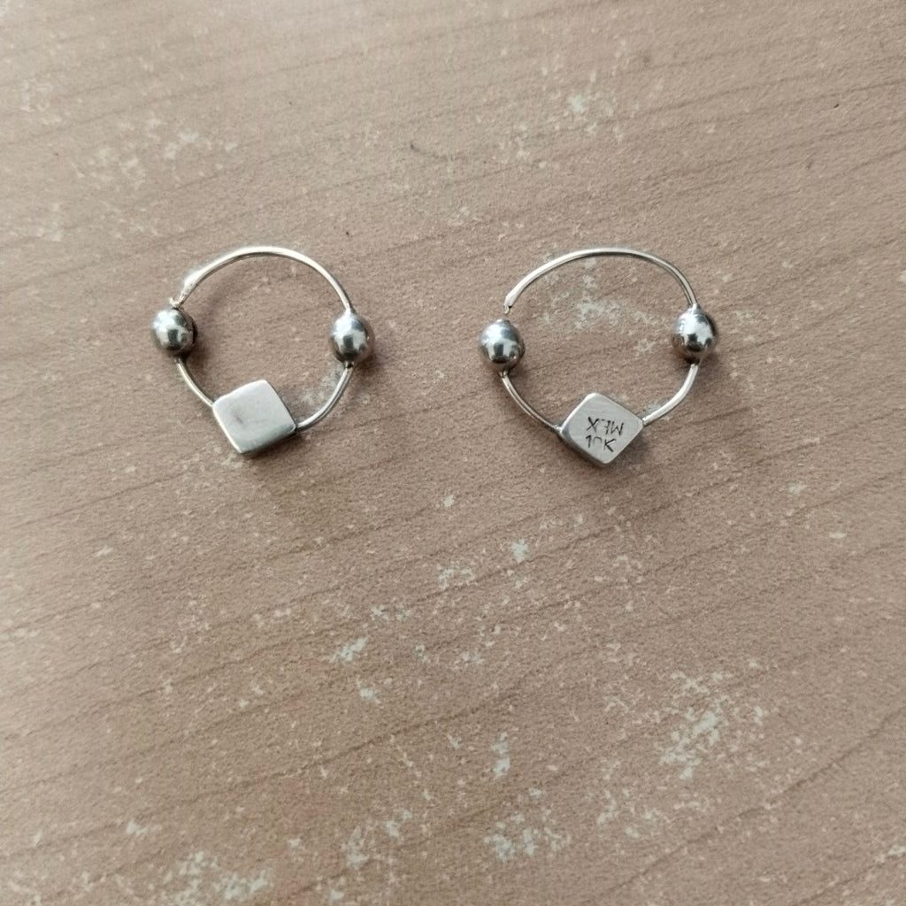 ARETES PAR ORO 8 K 1,50 GRMS (SEMINUEVO)