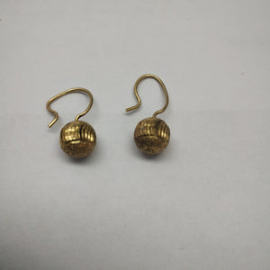 ARETES PAR. ORO. 10 K 1.8 GRMS (SEMINUEVO)