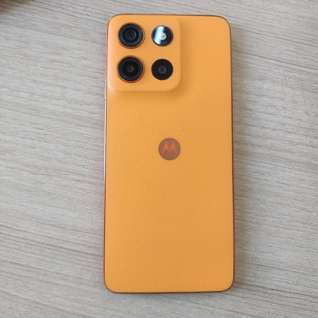 CELULAR MOTOROLA MOTO G15 XT2521-2 (2025) 128 GB 4 GB RAM (SEMINUEVO)