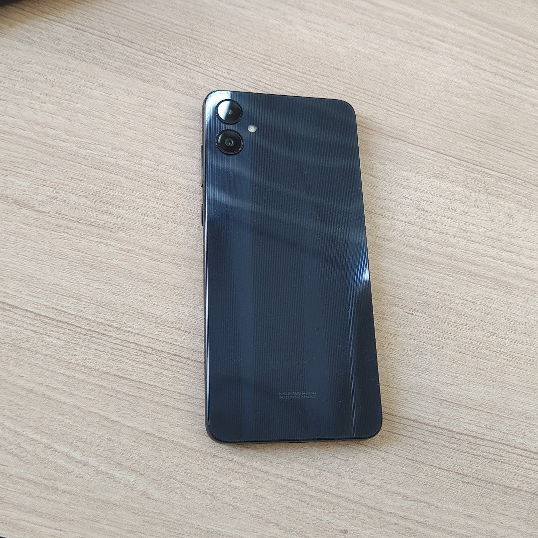 CELULAR SAMSUNG GALAXY A05 SM-A055M (2023) 64 GB 4 GB RAM (SEMINUEVO)