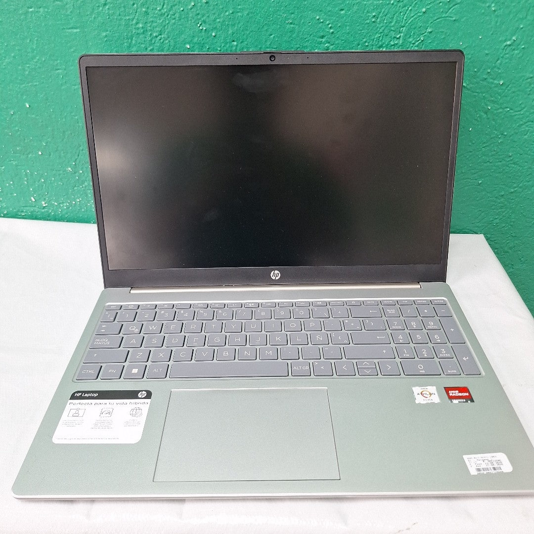 LAPTOP HP 15-FC0069LA (2024) 512 GB SSD 8 GB RAM