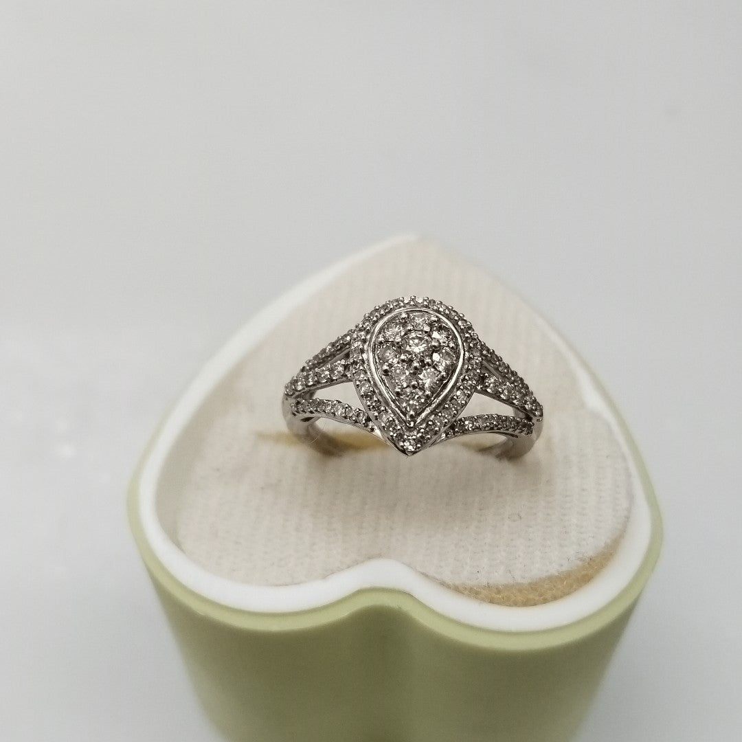 ANILLITO. ORO BLANCO. 10 K 2.5 GRMS (SEMINUEVO)