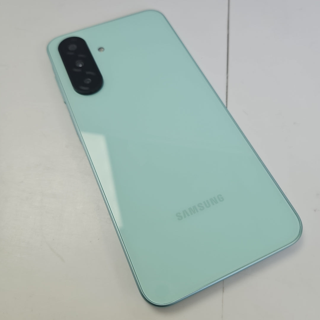 CELULAR SAMSUNG GALAXY A26 5G SM-A266M (2025) 128 GB 6 GB RAM (SEMINUEVO)