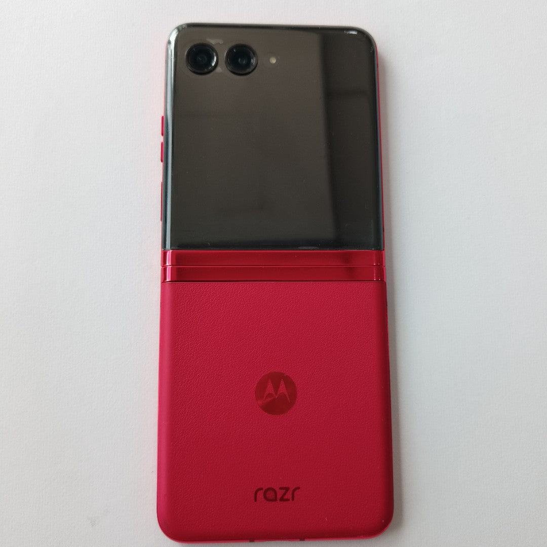 CELULAR MOTOROLA RAZR 40 ULTRA XT2321-1 (2023) 512 GB 12 GB RAM (SEMINUEVO)
